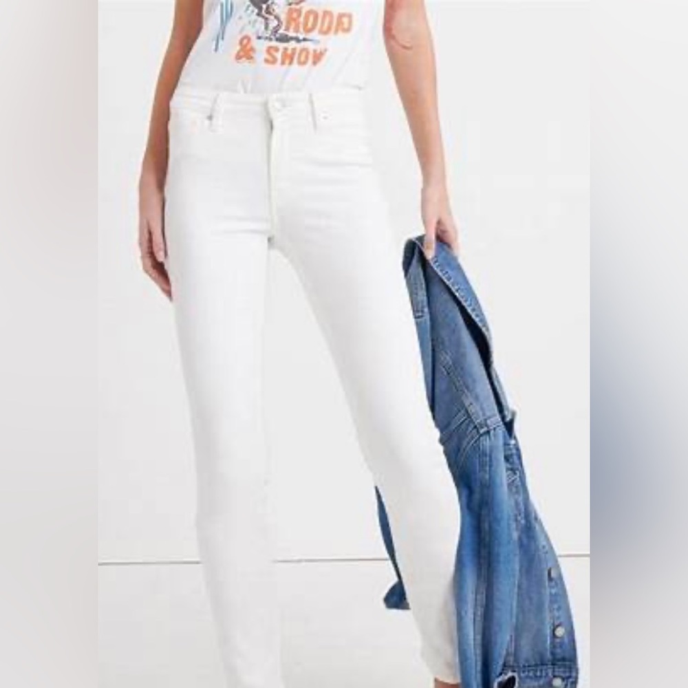 LUCKY BRAND mid rise skinny Jean